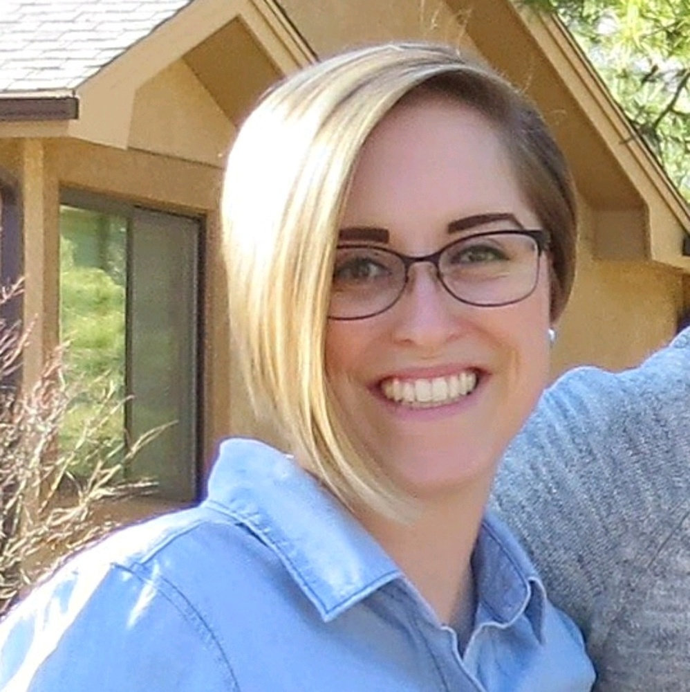Meet your Posher, Justina